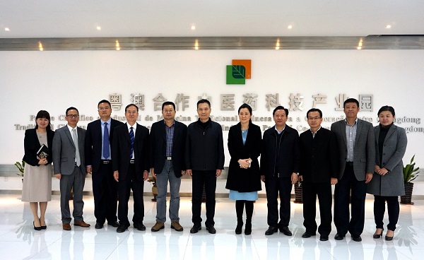1499924341617333.jpg 合影.jpg