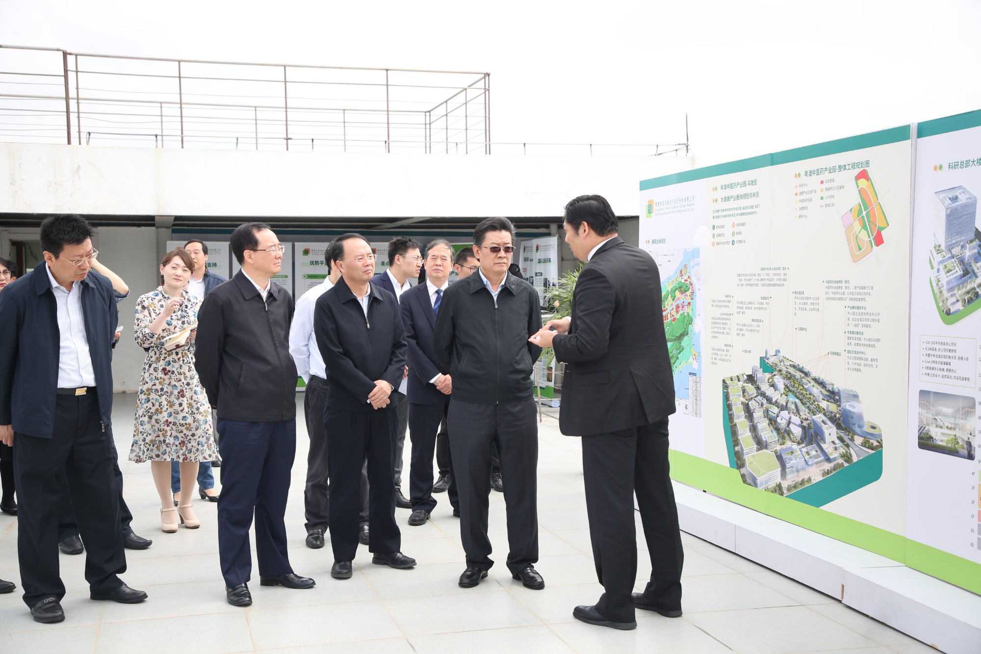 2018年3月5日，珠海市委书记郭永航，副书记赵建国，珠海市委秘书长、办公室主任吴轼等珠海市领导一行赴产业园实地调研。